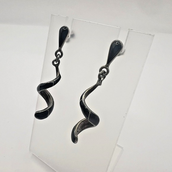 Vintage Sterling Silver Black Enamel Spiral Drop Earrings Modernist Mexico JA - Picture 2 of 12